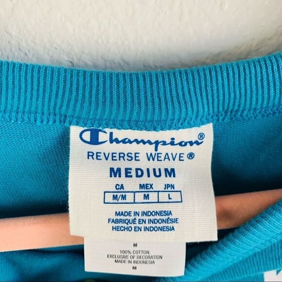 Champion Reverse Weave Cropped Tee - Picture 2 of 3